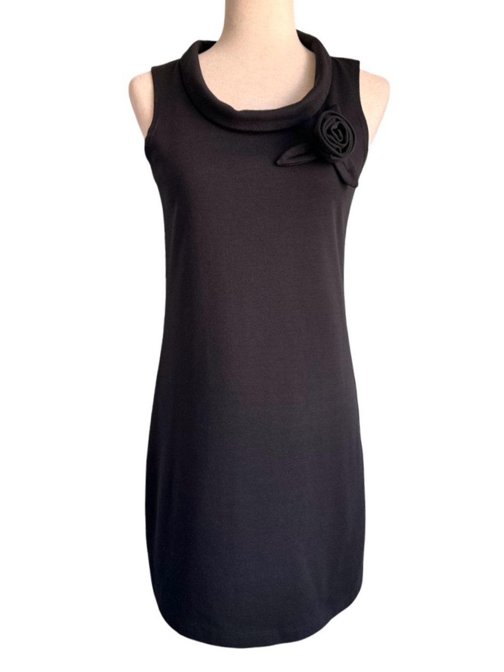 Alyn Paige Black Sleeveless Mini Rosette Shift Dress Women's Small Preppy Retro